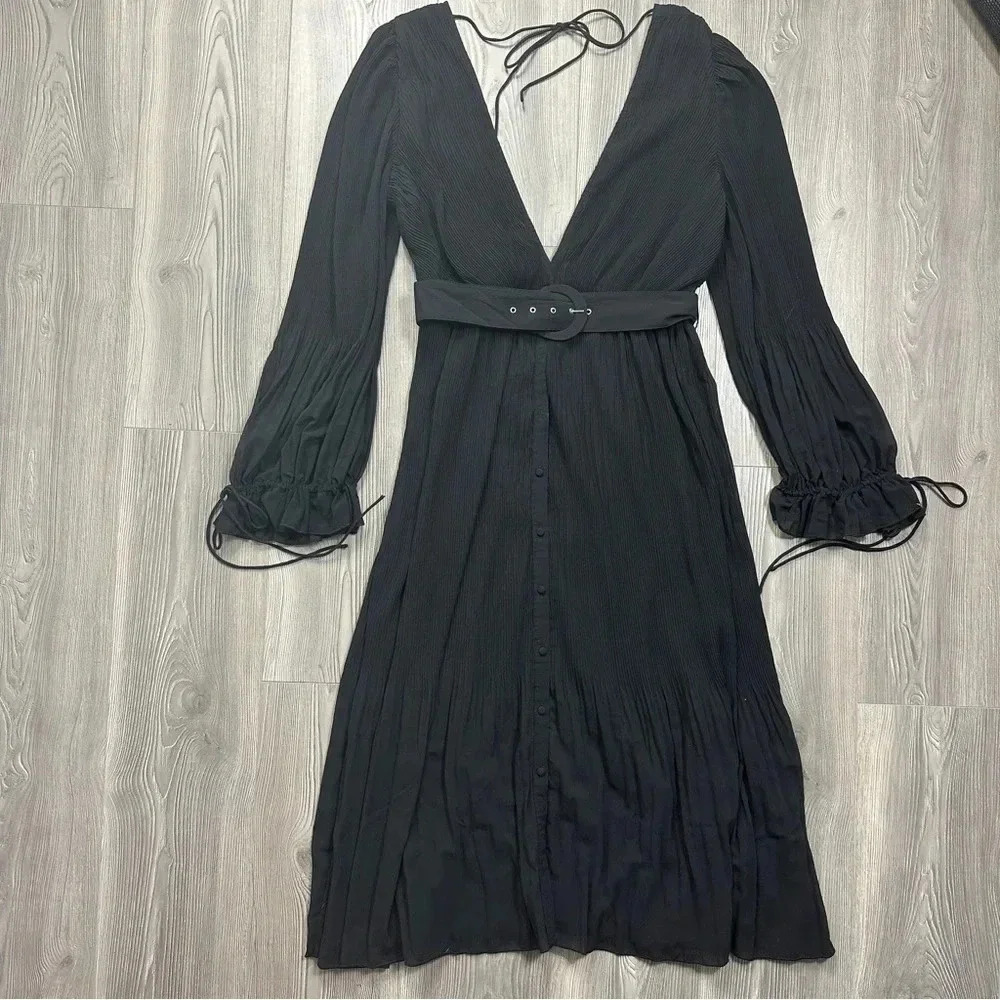NWT ASOS Black Pleated Long Sleeve Dress with Long‎ Sleeves